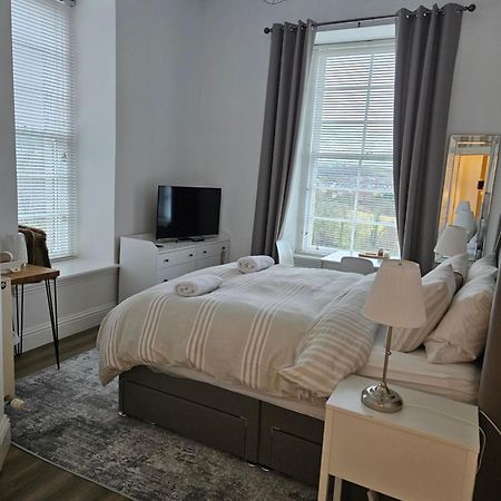 Langhouse Castle Bed And Breakfast Inverkip Εξωτερικό φωτογραφία