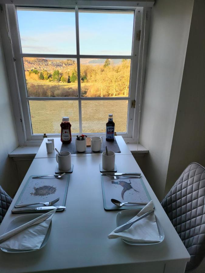 Langhouse Castle Bed And Breakfast Inverkip Εξωτερικό φωτογραφία